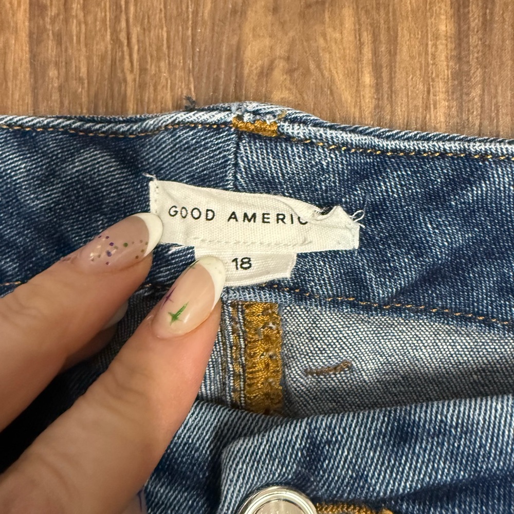 Good American Blue Distressed Boyfriend Jeans Size 18 - Picture 2 of 3